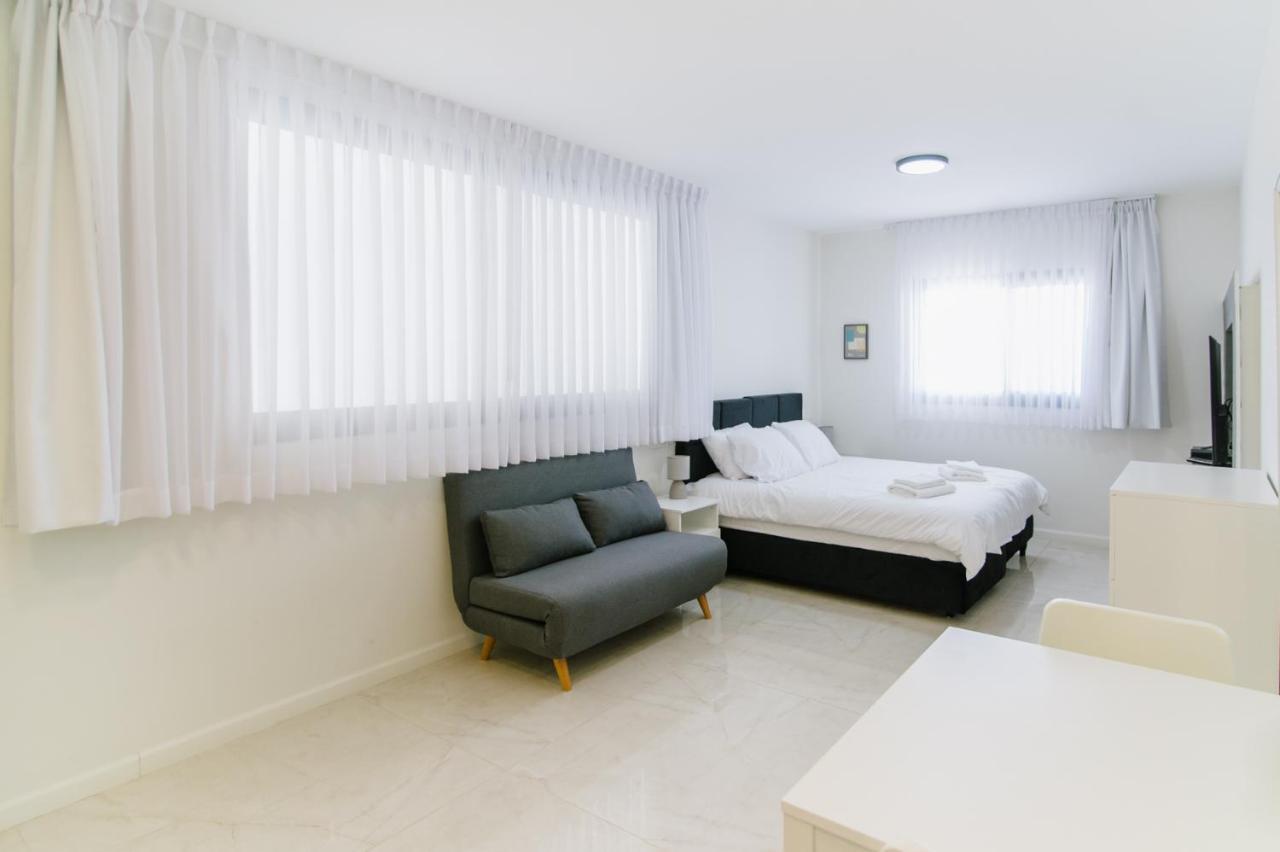 Olala Desert Shades Apartments Неве Зохар Екстериор снимка