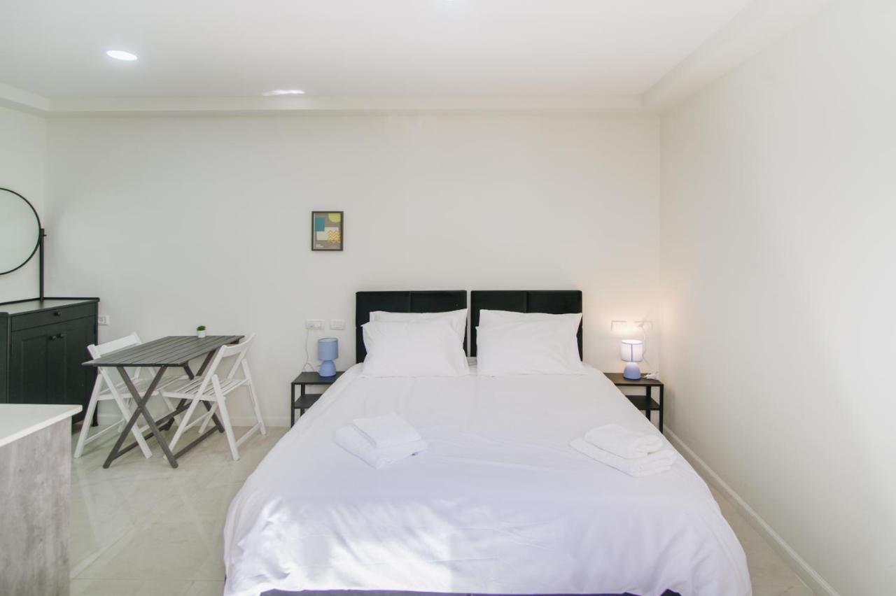 Olala Desert Shades Apartments Неве Зохар Екстериор снимка